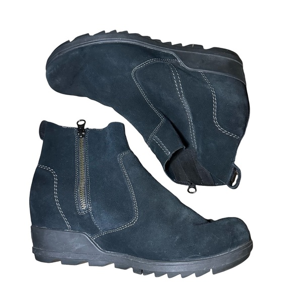 Sorel Women's Evie Bootie Size 9.5 Waterproof Black Suede Zip Wedge Ankle Boots - Picture 5 of 7
